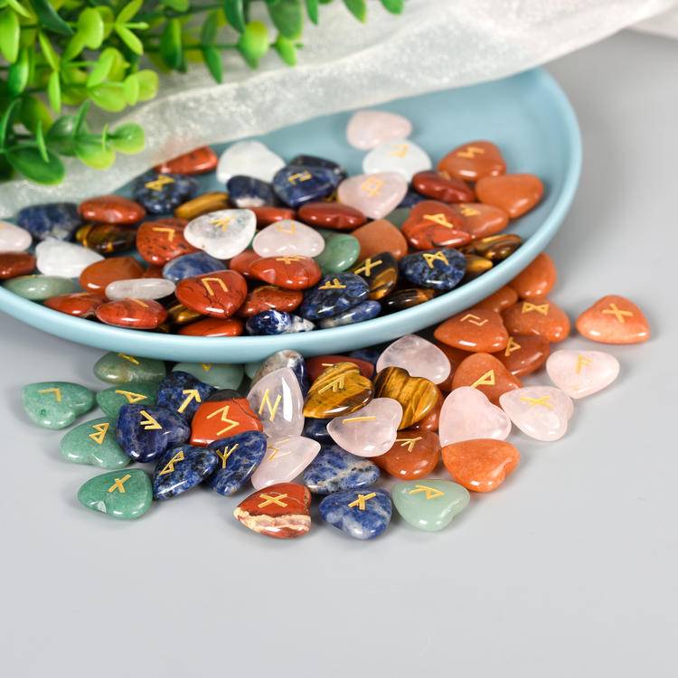 Love Guidance – Heart-Shaped Germanic Runes Set (24+1 Pieces)