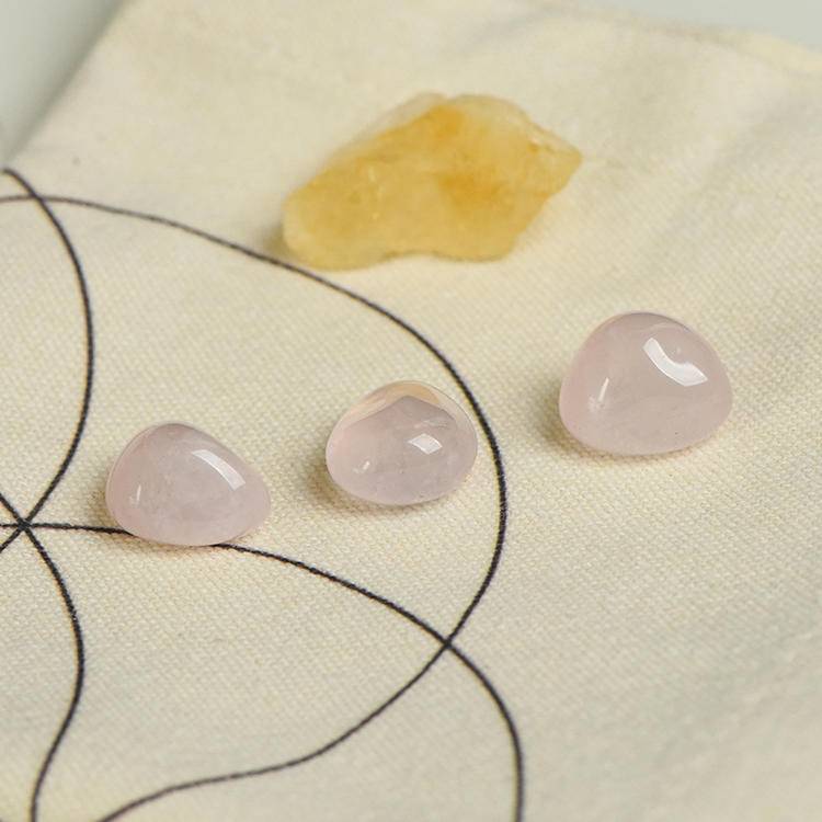 Sacred Energy – Crystal Grid Set with Geometric Cloth (9 Intention Themes)