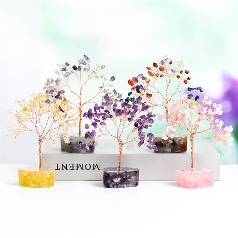 Heartfelt Growth – Resin Heart Base Crystal Tree