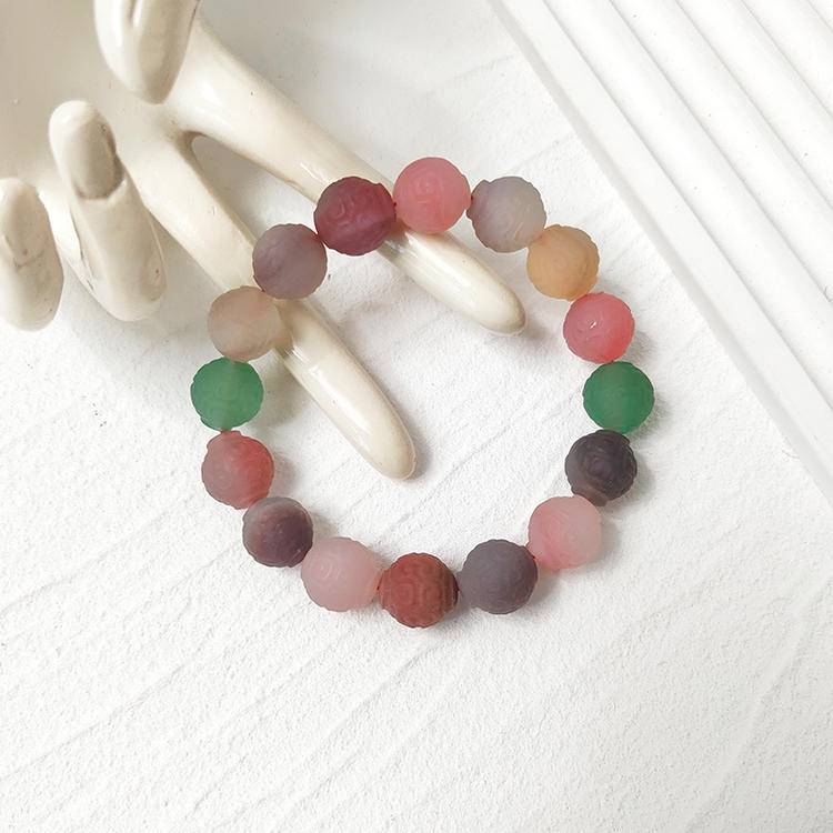 Inner Serenity Yanyuan Agate Floating Floral Engraving Bracelet